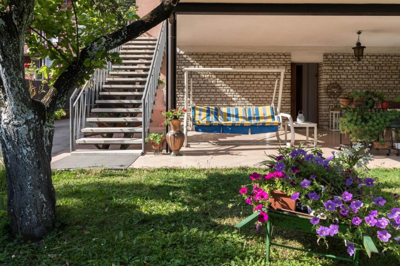 Villa Francesco Appartamento La Ruota Ντεζεντσάνο ντελ Γκάρντα Εξωτερικό φωτογραφία