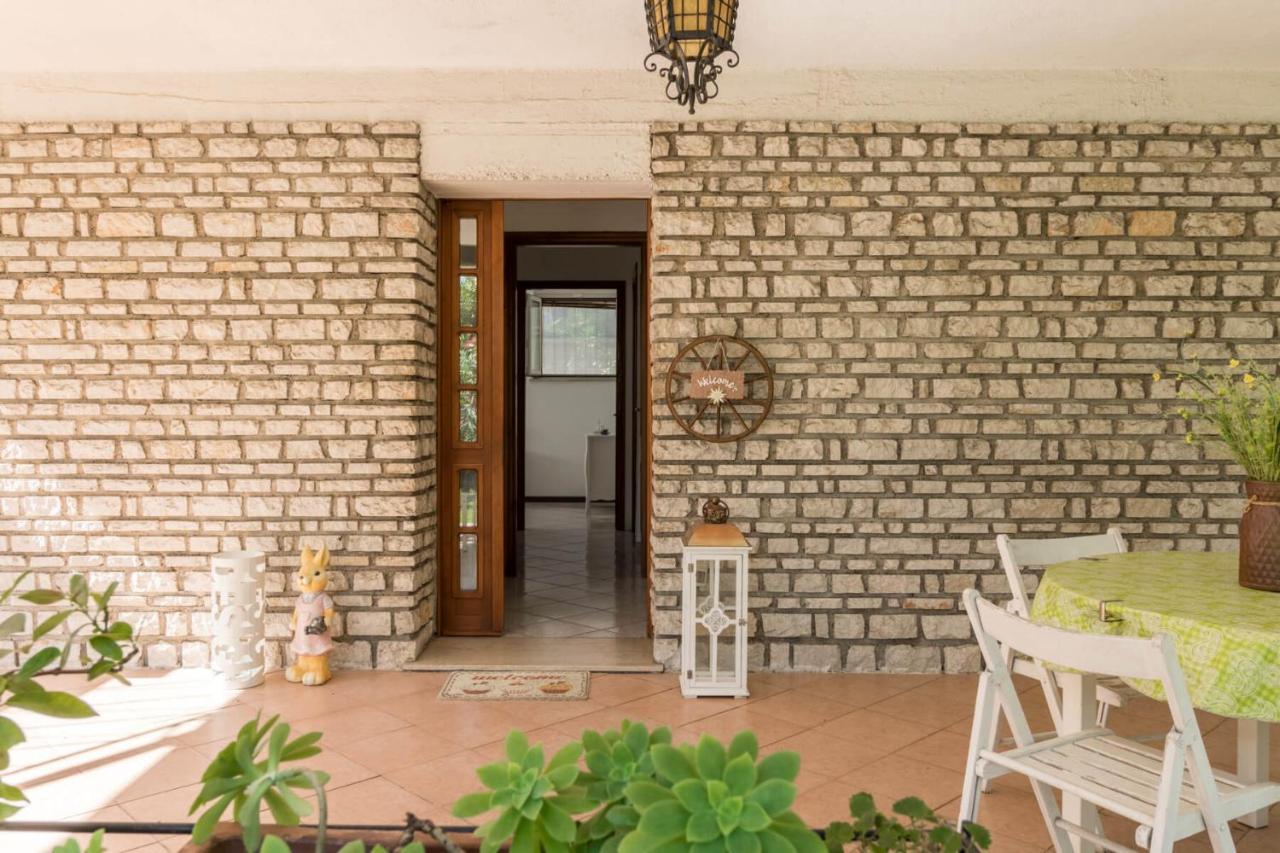 Villa Francesco Appartamento La Ruota Ντεζεντσάνο ντελ Γκάρντα Εξωτερικό φωτογραφία